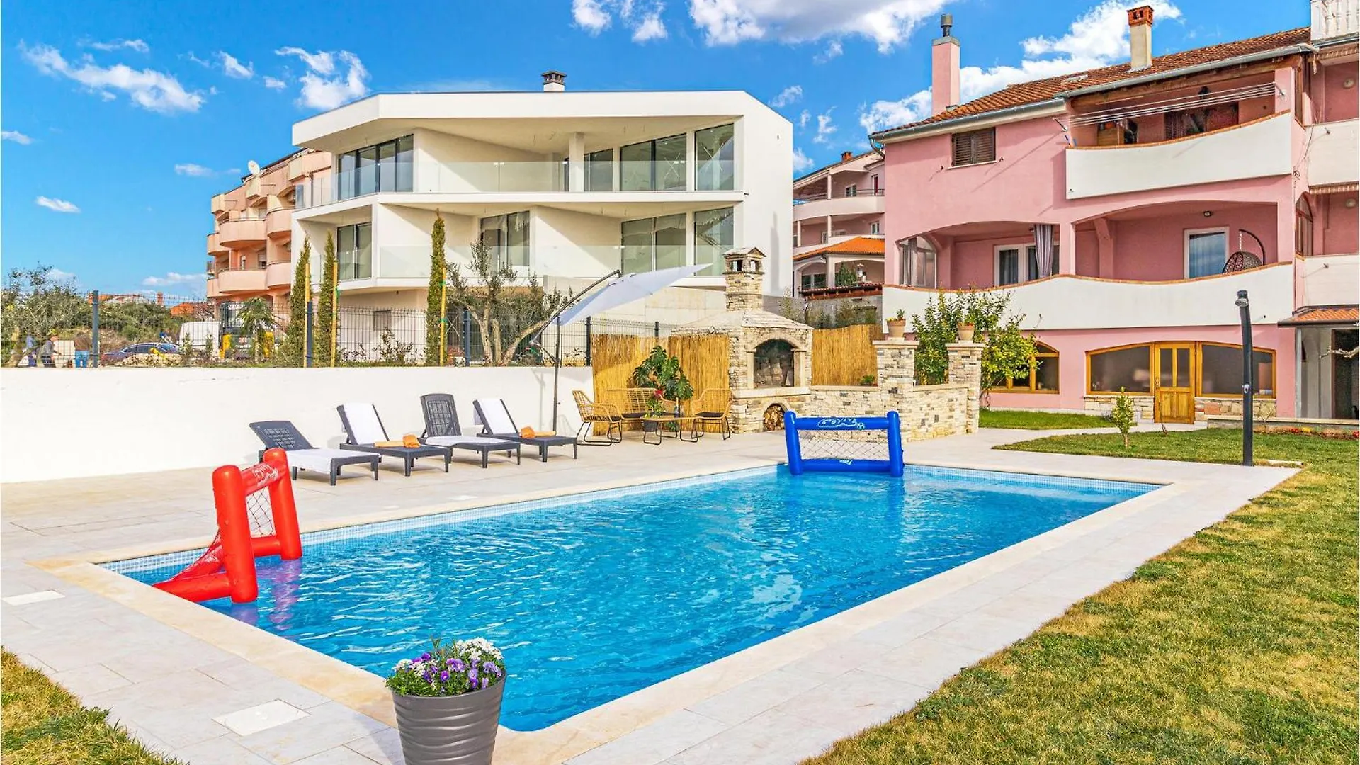 Gorgeous Apartment In Pula With Kitchen 0*,  Croatia