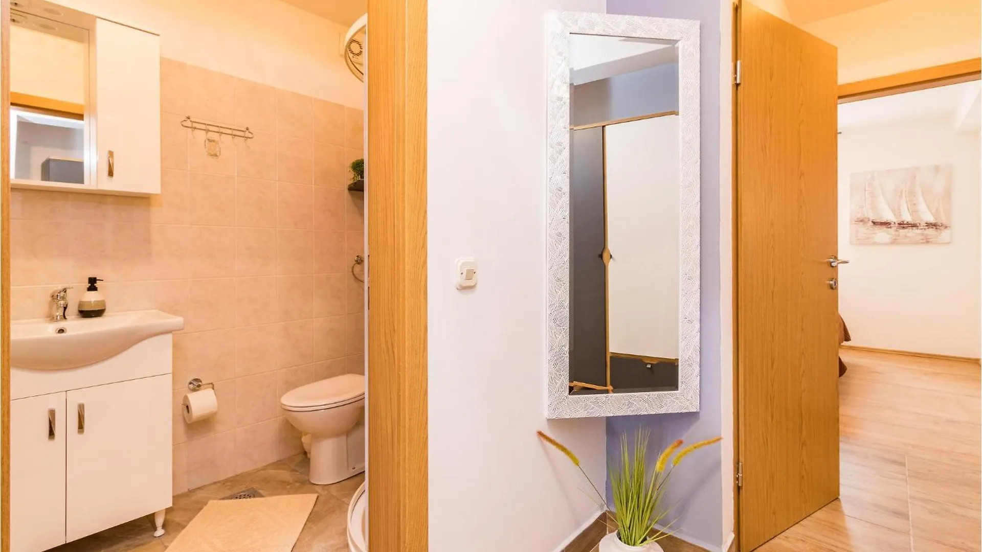 Gorgeous Apartment In Pula With Kitchen